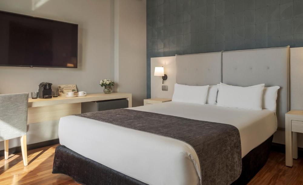 Superior Double or Twin Room interior